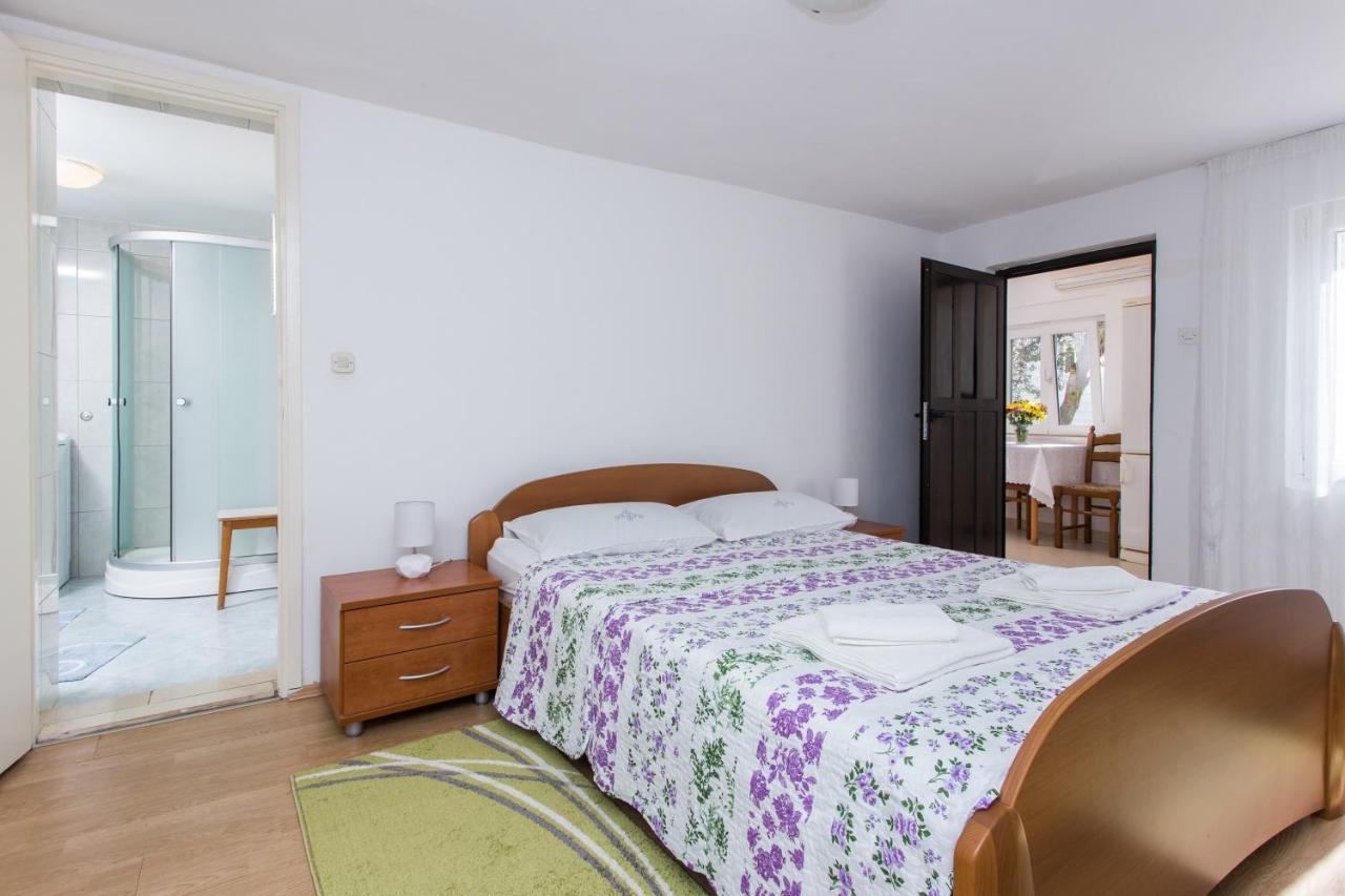 Nadalina Apartman *